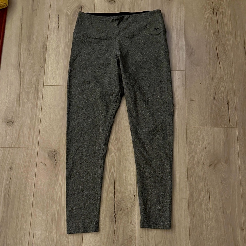 VICTORIA’S SECRET charcoal leggings sz Large